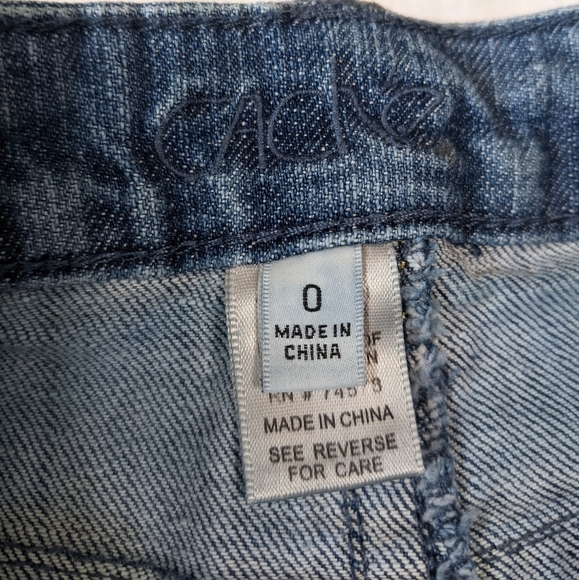 Cache Medium Wash Crop jeans Size 0 - Picture 5 of 6